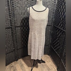 Jones New York Black and Cream Midi Dress. SZ 1X